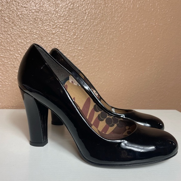 Stuart Weitzman Heels | Patent Leather Black Round Toe Pumps - Picture 13 of 14
